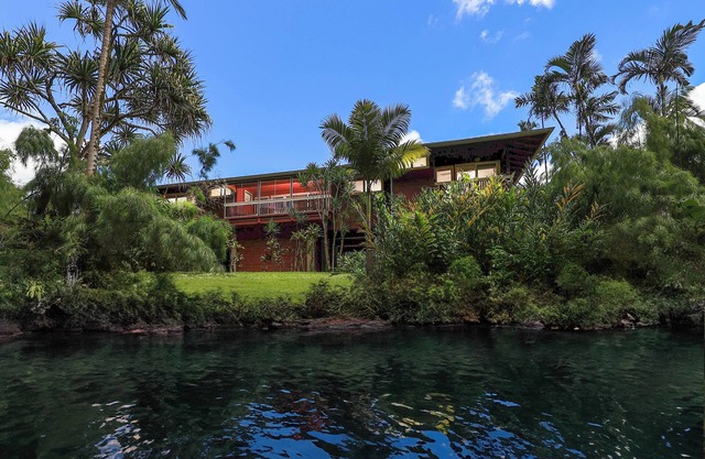 ♥ River Estate Riverhouse ♥ Bañera de hidromasaje ♥ A / C ♥ Frente al río cerca de la playa ♥ Privado ♥ Tranquilo
