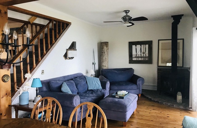 Paddles, The Beach House