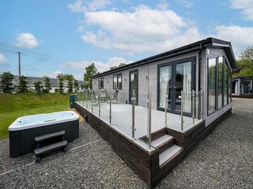 Paddock Lodges Deluxe 3 Bed Accessible Chalet