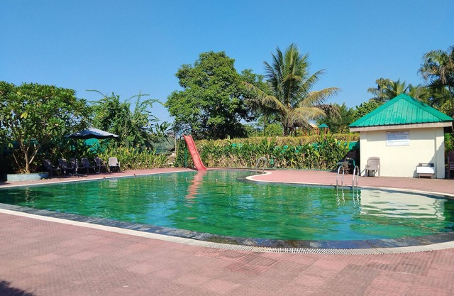 Padmini Resorts