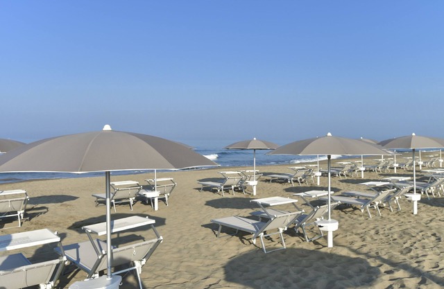 Paestum Inn Beach Resort