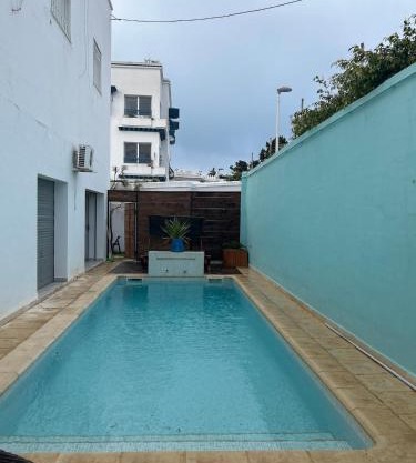 Paisible maison avec piscine