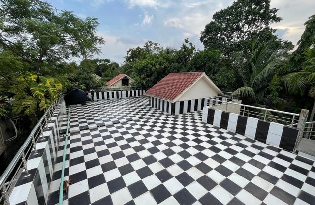 Pakhir basha