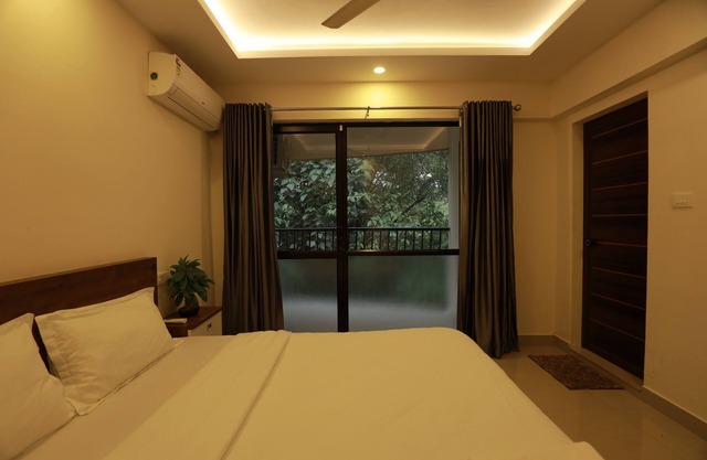 PAL SUITES ROOMS, 2min to the COCHIN INTERNATINAL AIRPORT NEDUMBASSERY