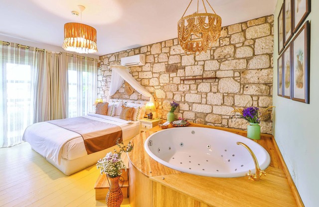 Palas Alacati - Adults Only