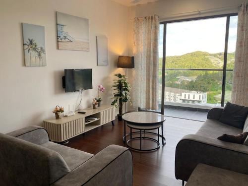 Palas Horizon Kea Farm 2-9 pax 180 View Cameron