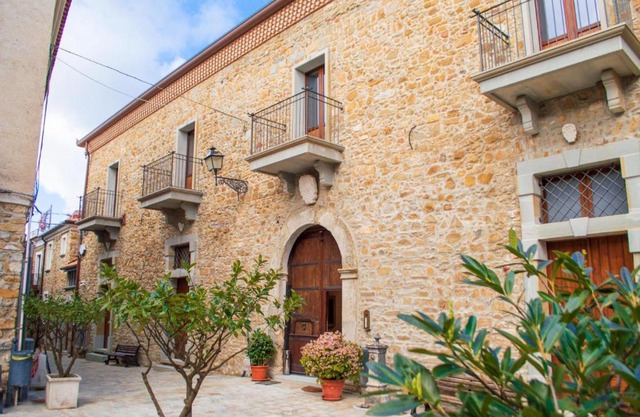 Palazzo Iaquinta - Rooms, Restaurant & Wellness