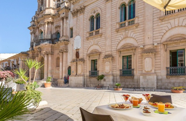 Palazzo Montalbano