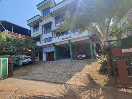 Pali homes