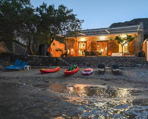 Palio Damnoni Seafront House