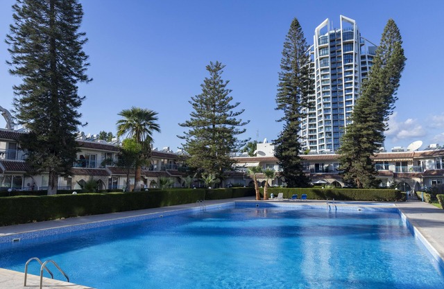 Palm Beach Sea View Apartment