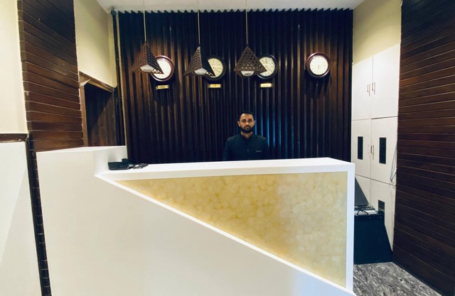 Palm Breeze Hotel - Colaba