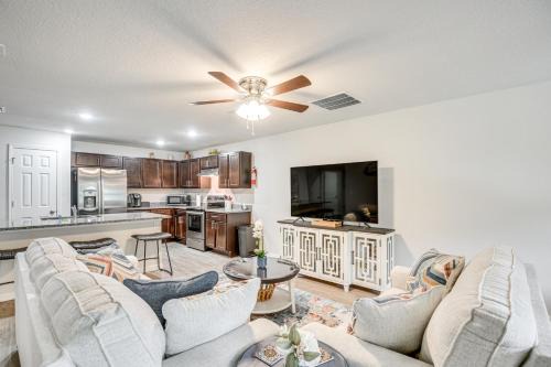 Palm Coast Duplex with Screened Patio, Near Beaches!