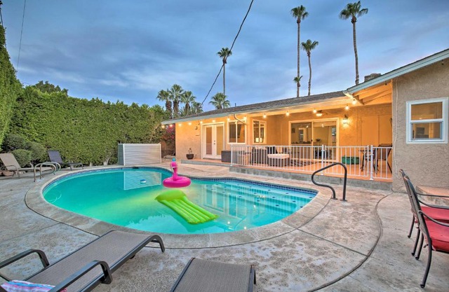 Palm Desert Abode Pool, Walk to El Paseo District