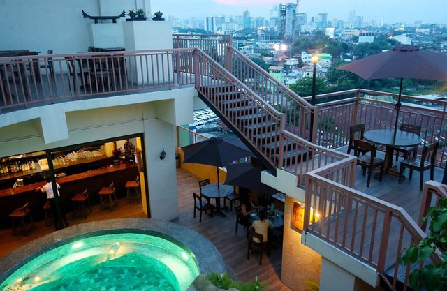 Palm Grass Hotel