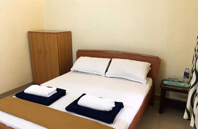 Palm Grove Service Villa