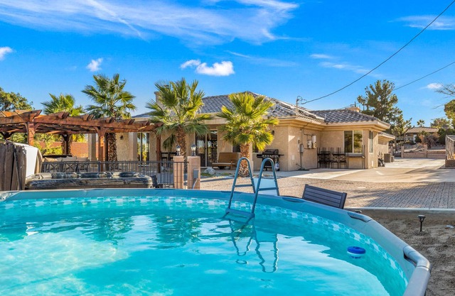 Palm View House