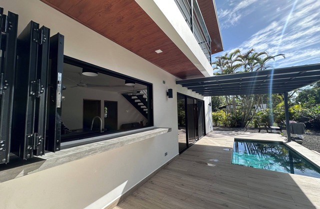 Palmera Azul: 2-bedroom house w/ Pool, Wifi, AC in Playa San Miguel