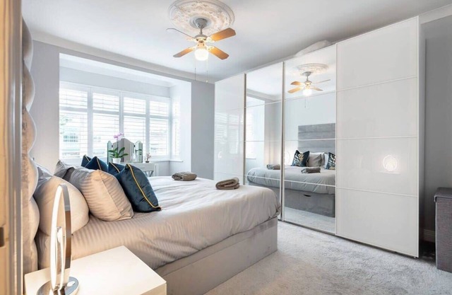 Palmers Green, London - Lovely 5 Bedroom House