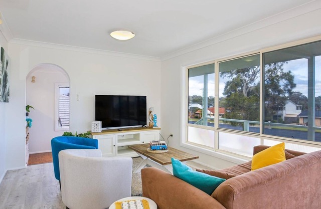 Palms - Pet Friendly - 2 Mins to Beach