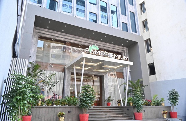 Pam Premium Hotel Vadodara