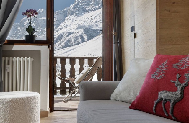 Pandora Mountain View con jacuzzi, private garage, ski room.
