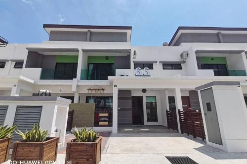 PANGKOR 66’s HOME