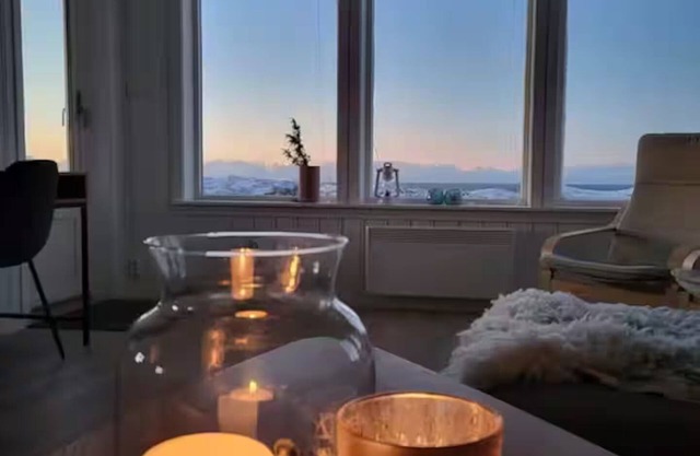 Panoramautsikt over kyst og skjærgård
