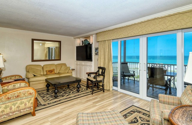 Panoramic Gulf Views!