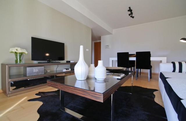 Panoramic Living