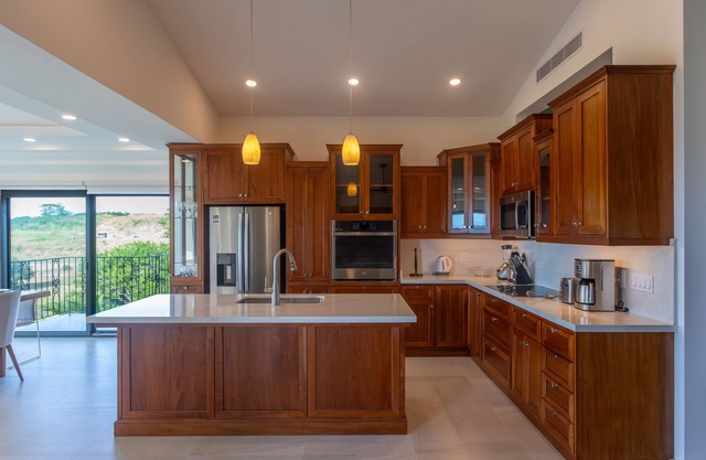 Panoramic ocean view luxury condo