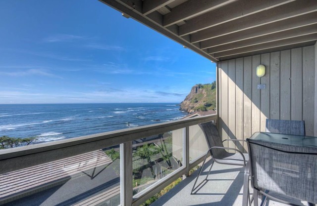 Panoramic Oceanview Room w/King Bed + Kitchenette