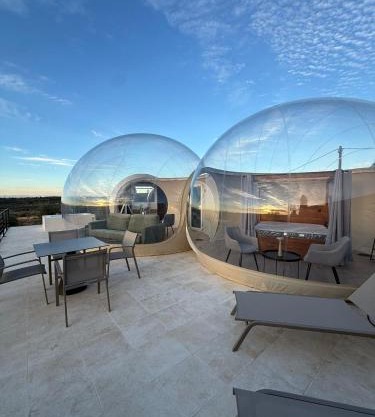 Panoramic Suites Burbuja junto al Puy du Fou y Toledo