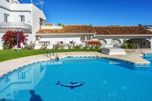 Panoramic terrace with pool in Fuengirola by Costarentals - Ref 148