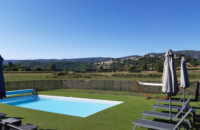 Vista panorámica Lubéron 4 personas - piscina 9mx4m - patio privado y jardín