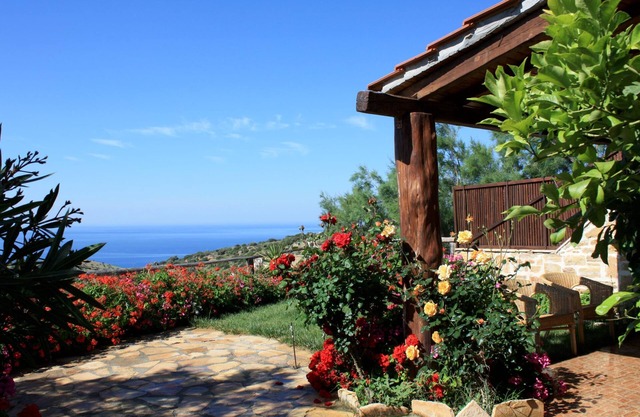 Vistas panorámicas al mar, a poca distancia de la playa, wifi - Holiday Triopetra, Kre