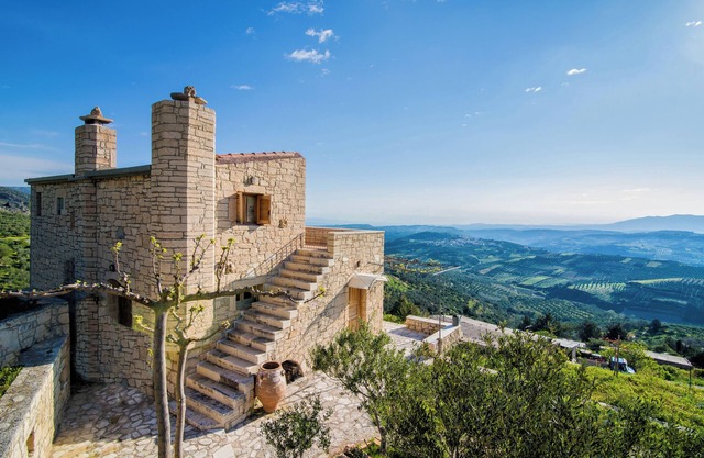 Panoramic View Villa in OliveGroves