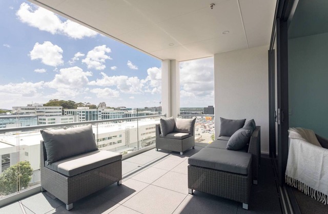 Panoramic views and style