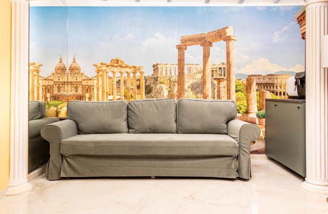 Pantheon Luxury Apartment