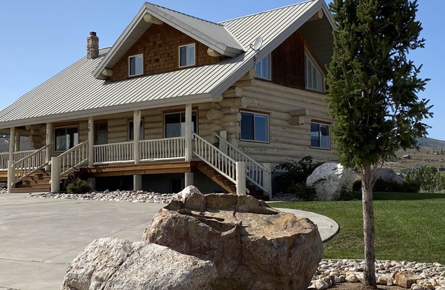 Papa Bear's Pickleball Cabin!