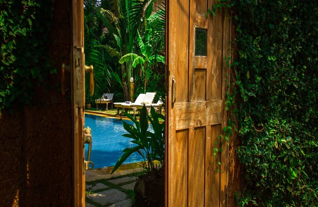 Papa Jolly Eco Resort - Near Morjim Beach