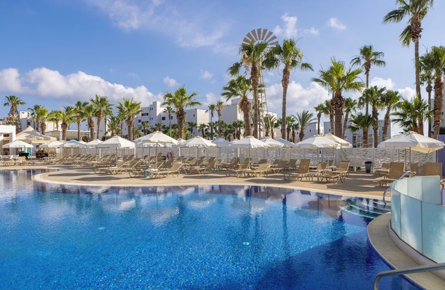 Papantonia Hotel Apartments