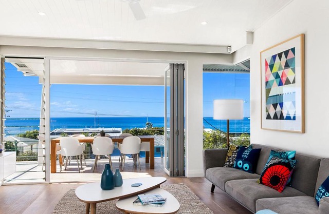 Paperbark A - Luxury Duplex in Sunshine Beach