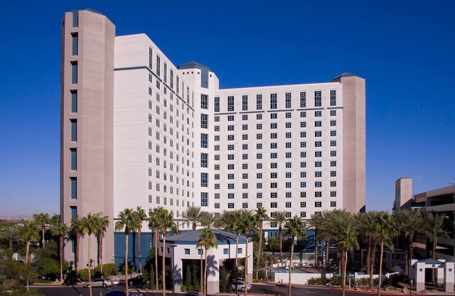 Paradise, a Hilton Grand Vacations Club near the Las Vegas Convention Center