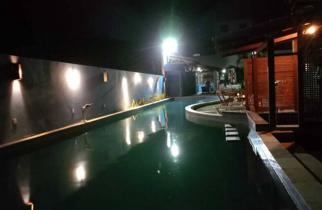 Paradise Beach Club