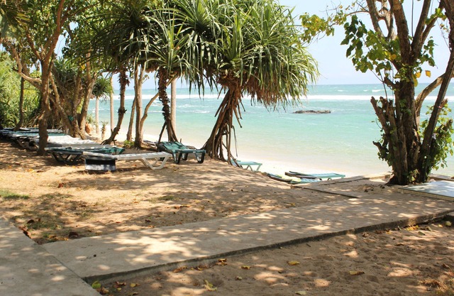 Paradise Beach Resort