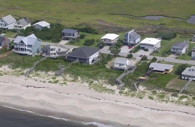 Paradise Found, Vistas Marsh hermosas y segundos de un paseo por la playa