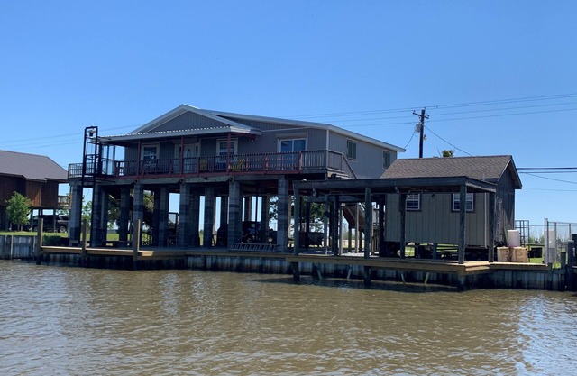 Paradise on the Bayou at the Bat Cave!
