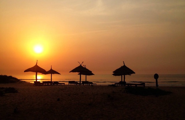 ¡Paraíso! En La Playa Del Sur De Gambia, África Occidental.