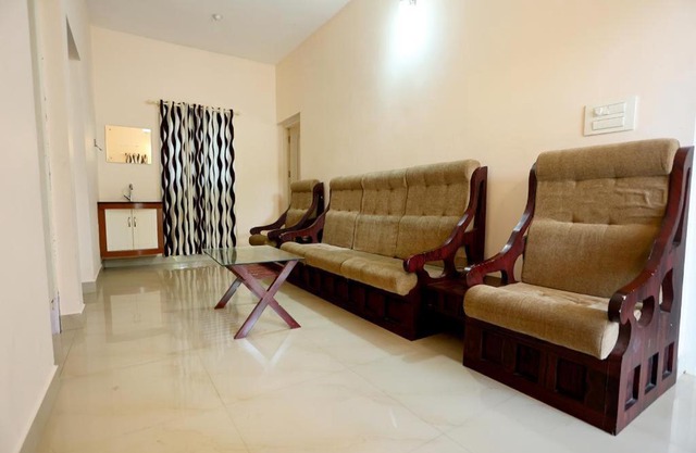 Paradise Service villa